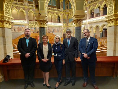 Tisztelgő látogatáson járt a Parlamentben az új szlovén nagykövet - 2021